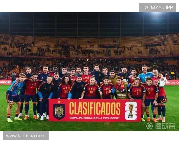 法国队成功晋级世预赛FIFA官方推特发布庆祝海报展示球队风采